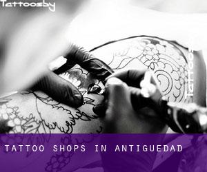 Tattoo Shops in Antigüedad